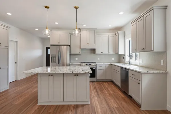 $509,200 | 1060 Legend Lane, River Falls, WI 54022