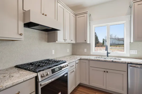 $509,200 | 1060 Legend Lane, River Falls, WI 54022