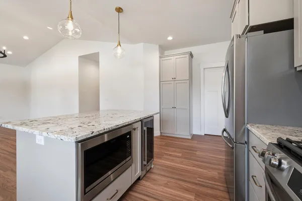 $509,200 | 1060 Legend Lane, River Falls, WI 54022