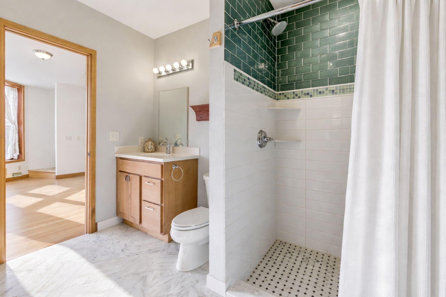621 Violet Court Richfield, WI 53017 - Photo 26 of 43 Full Bath on Lower Level