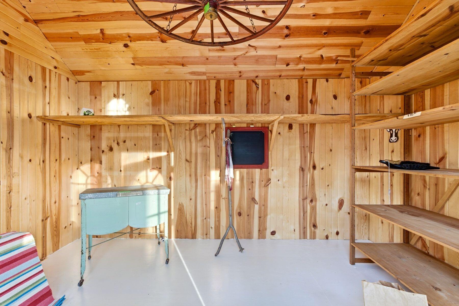 621 Violet Court Richfield, WI 53017 - Photo 32 of 43 Perfect for Art Studio