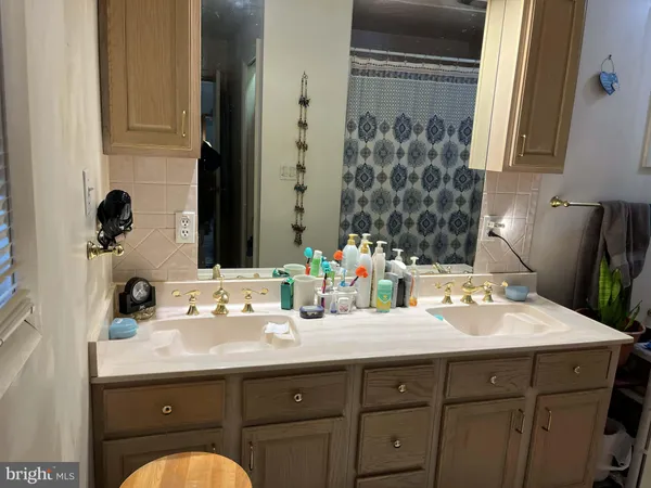 $289,000 | 11806 Bayberry Avenue, Cumberland, MD 21502