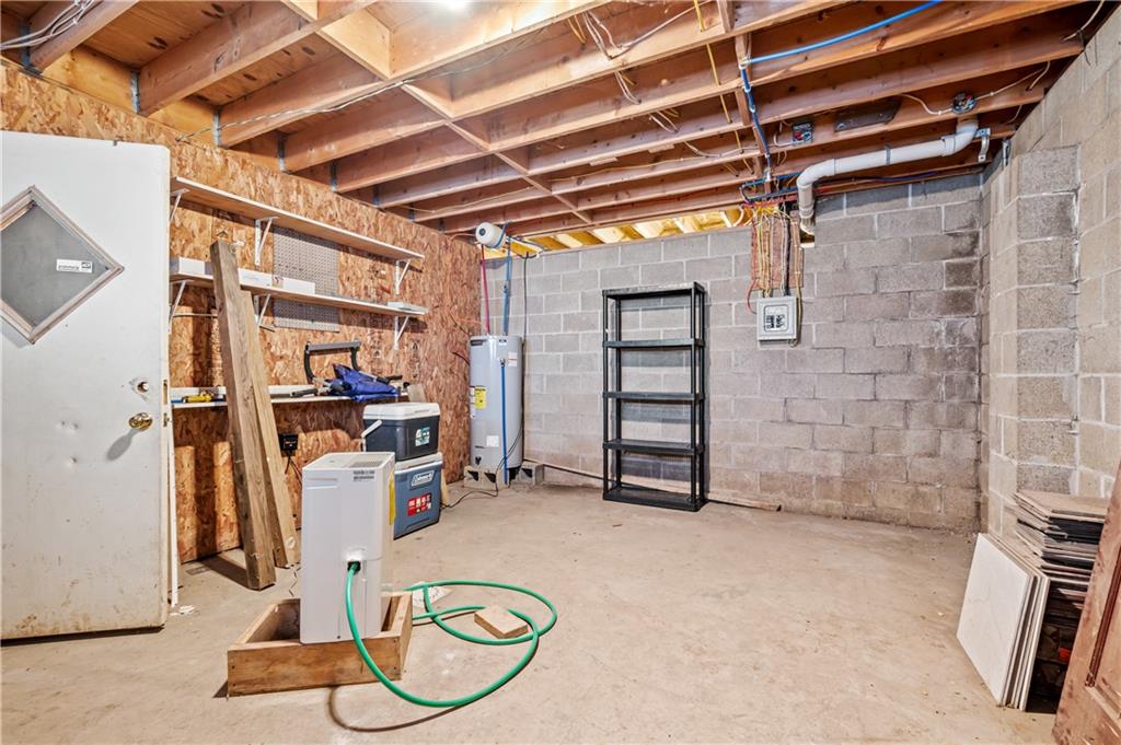 856 Cleveland Avenue Brackenridge, PA 15014 - Photo 35 of 35 a view of a storage & utility room