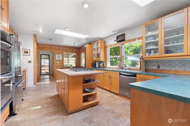 $1,725,000 | 1207 40th Street, Bellingham, WA 98229