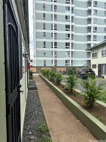 $1,800 | 1624 Liholiho Street, Unit 8, Honolulu, HI 96822