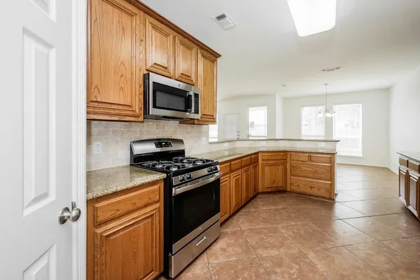 $2,715 | 8518 Sports Haven Drive, Humble, TX 77346