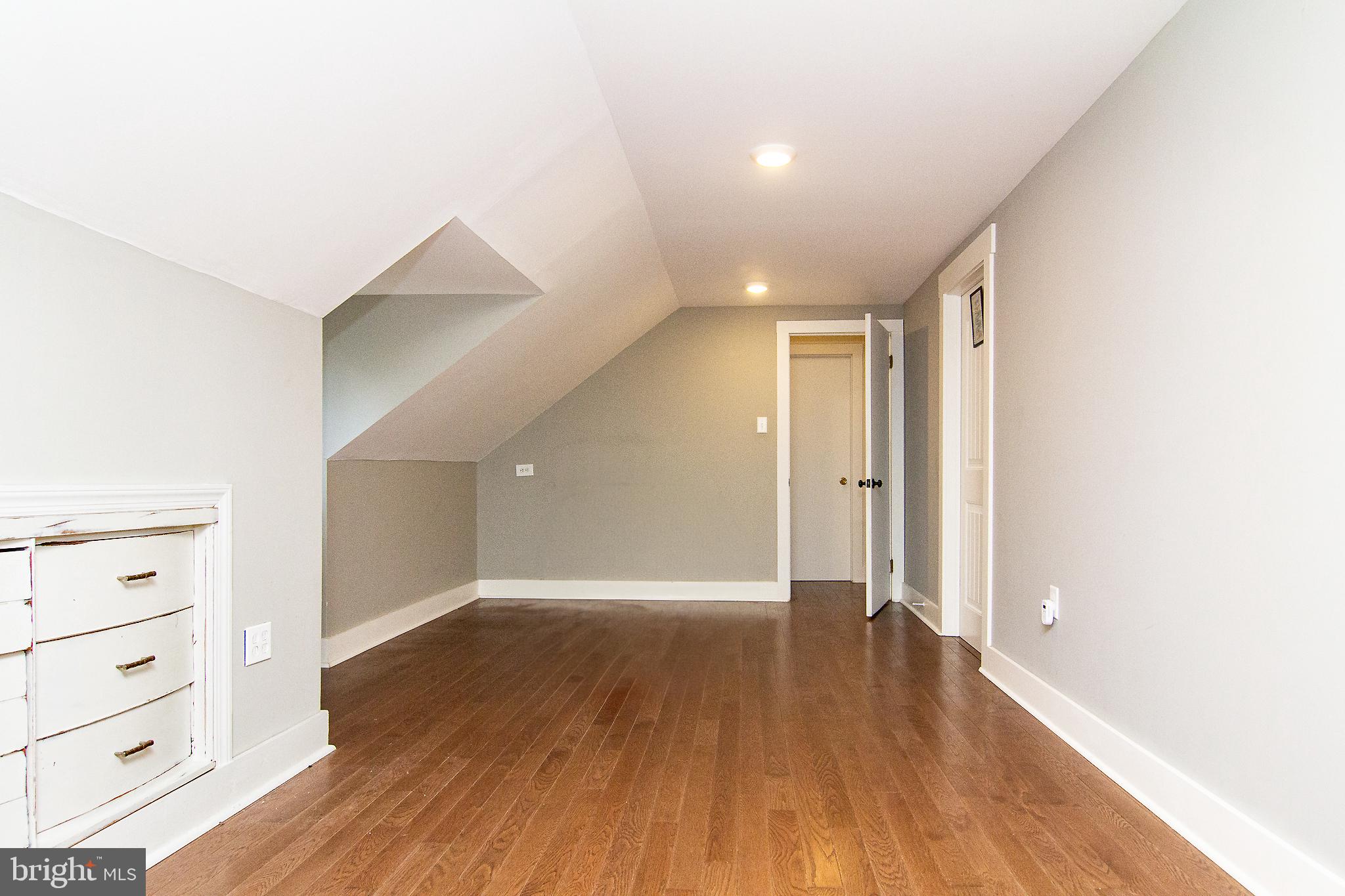 3061 Emmitsburg Road Gettysburg, PA 17325 - Photo 18 of 47 a view of livingroom with wooden floor