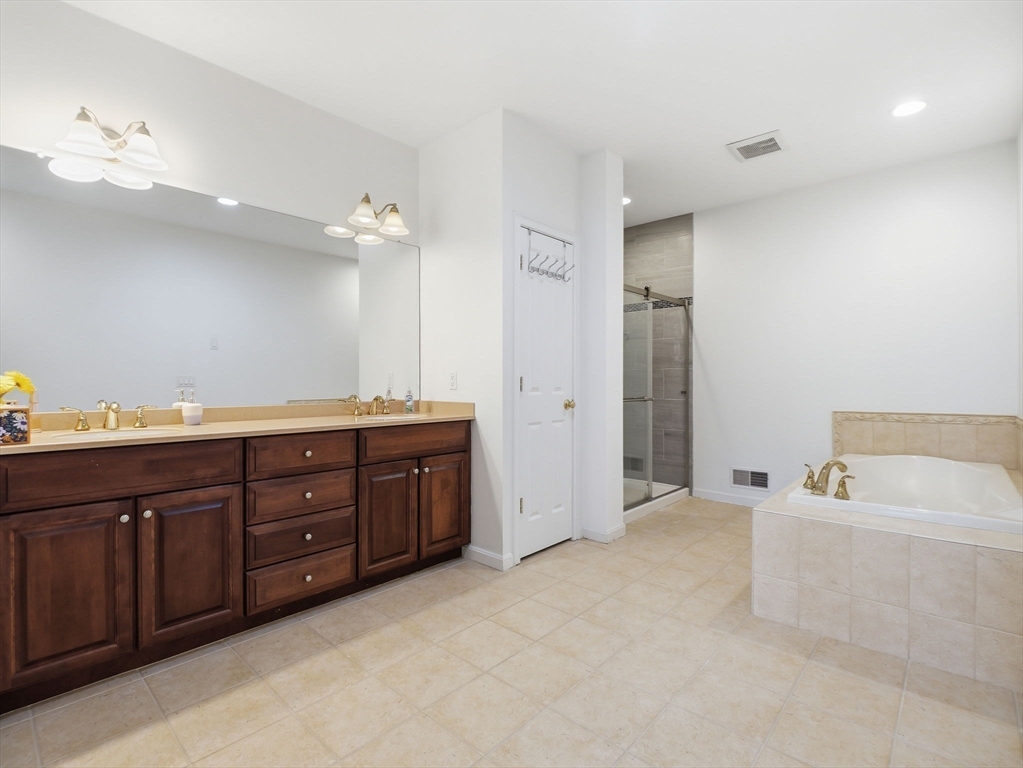 7 Tideswell Lane, Unit 7 Worcester, MA 01609 - Photo 22 of 42