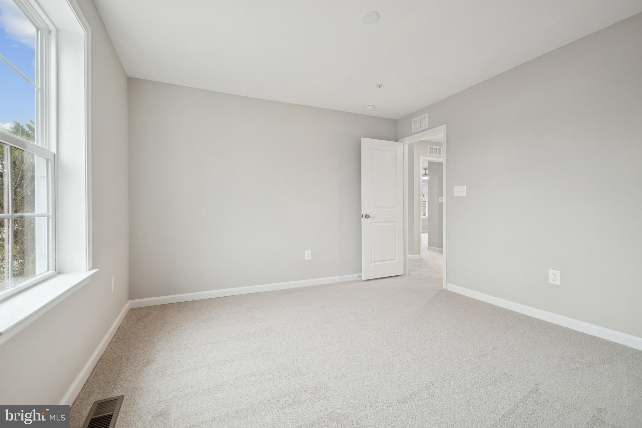 9028 Old Harford Road Parkville, MD 21234 - Photo 27 of 49