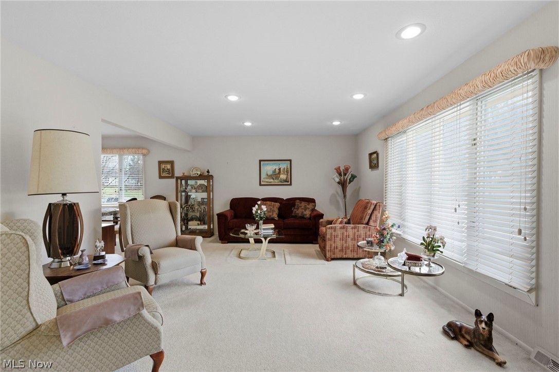 2619 South Green Road Beachwood, OH 44122 - Photo 4 of 38