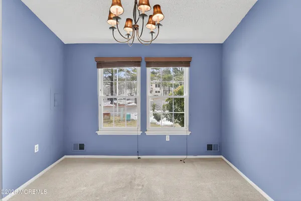 $284,900 | 138 Aster Court, Jackson, NJ 08527