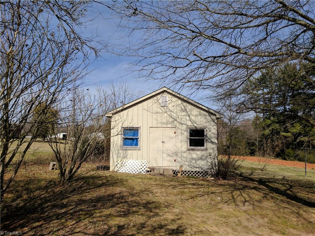268 Calloway Road King, NC 27021 - Photo 11 of 13