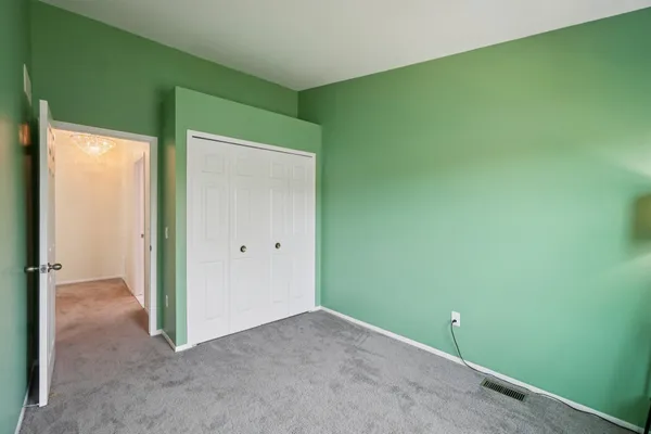 $219,900 | 22173 Pondview, Novi, MI 48375