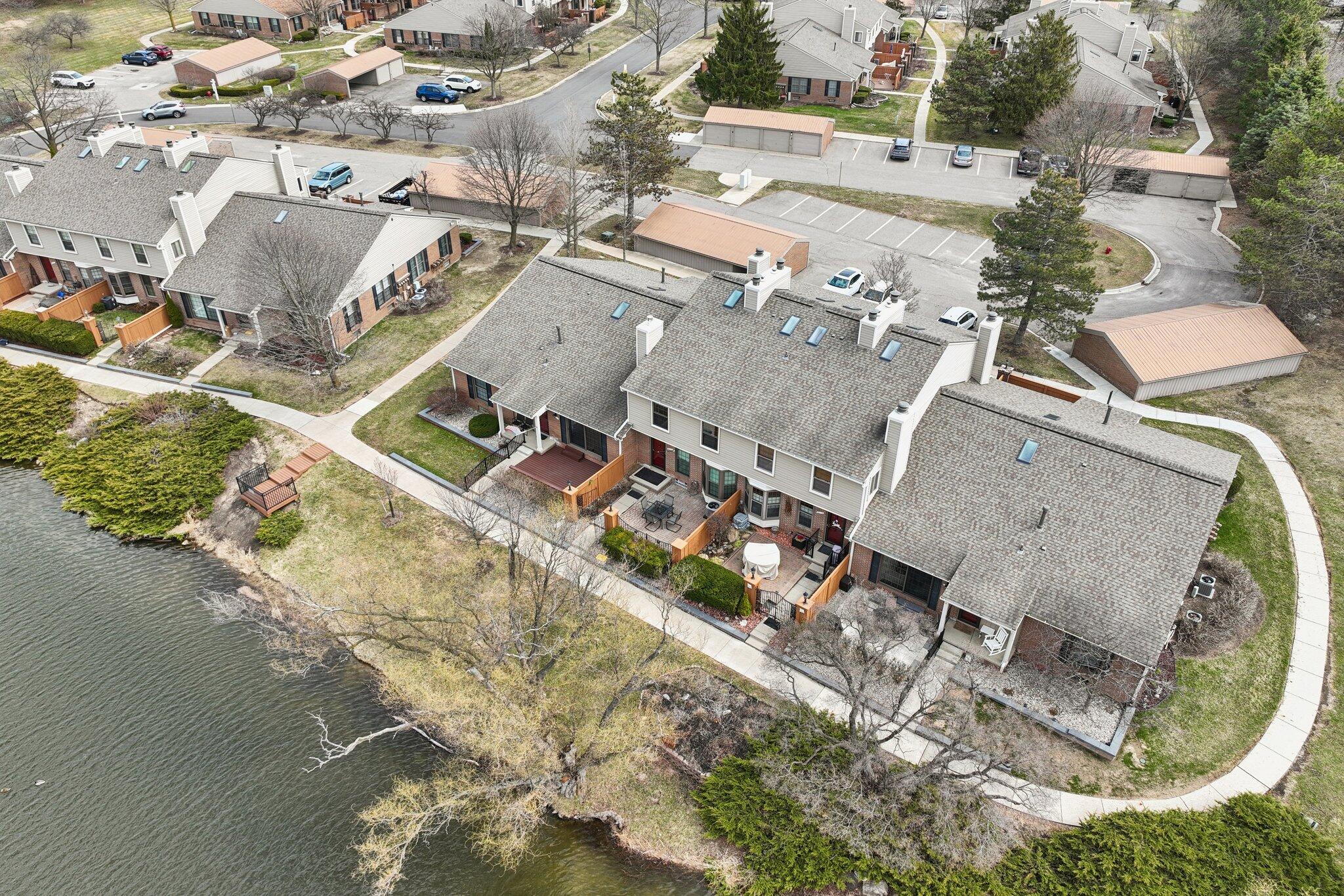 22173 Pondview Novi, MI 48375 - Photo 25 of 36 Aerial