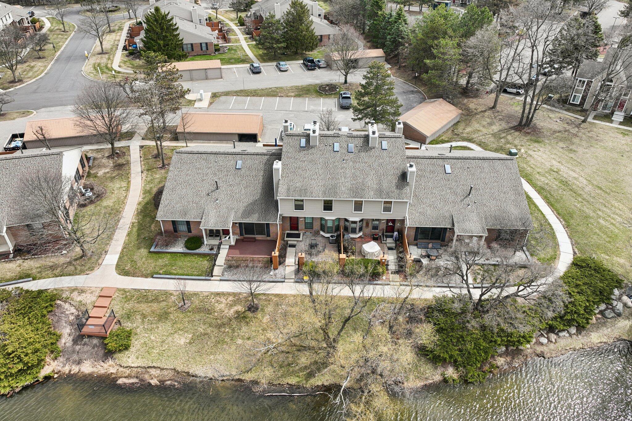 22173 Pondview Novi, MI 48375 - Photo 26 of 36 Aerial