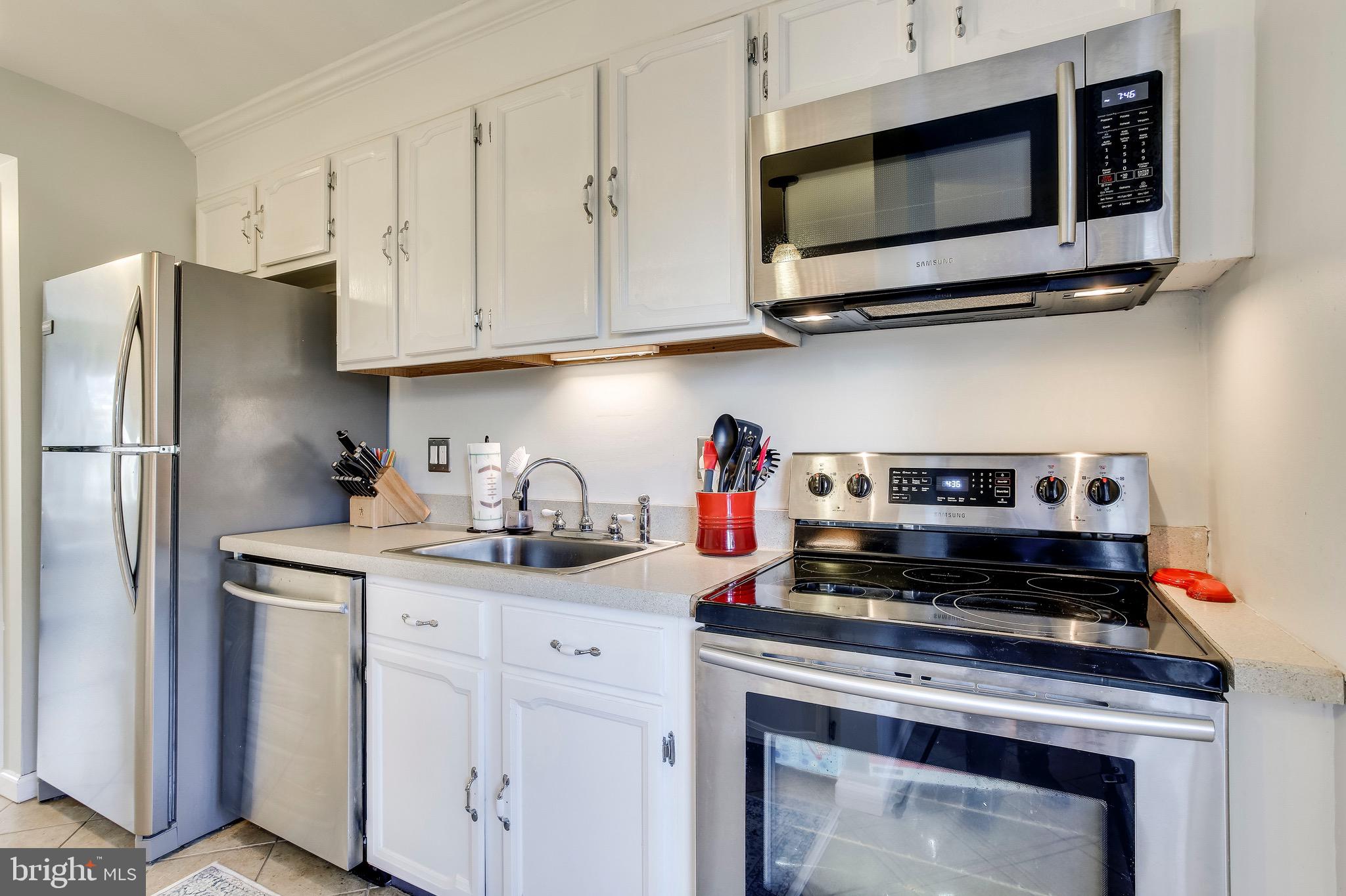 11070 Saffold Way Reston, VA 20190 - Photo 12 of 35