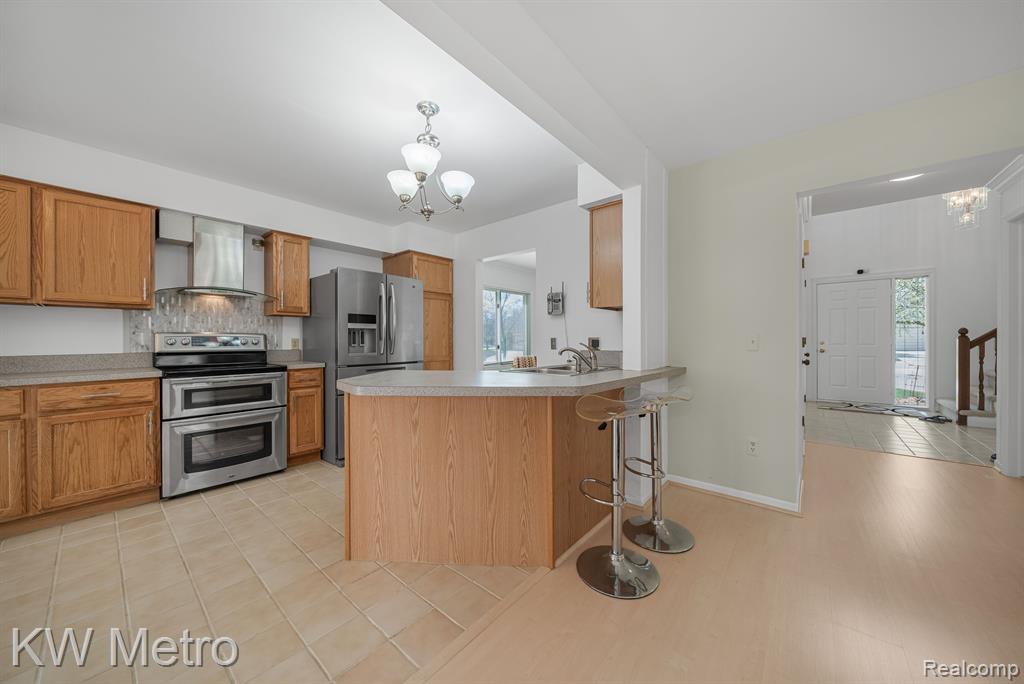 1677 Hillside Lane Rochester Hills, MI 48307 - Photo 6 of 11