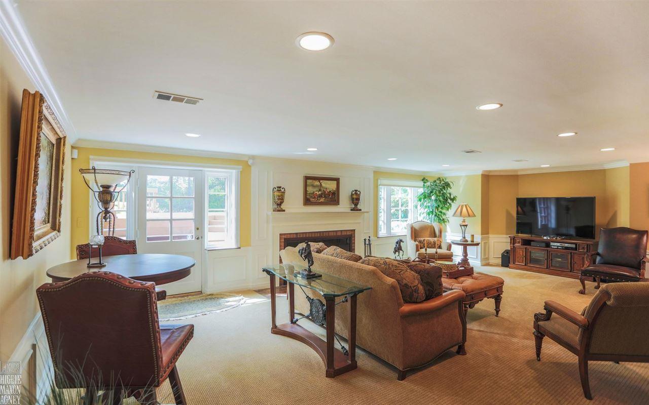 233 Stephens Road Grosse Pointe, MI 48236 - Photo 28 of 42 31326942-27.JPG