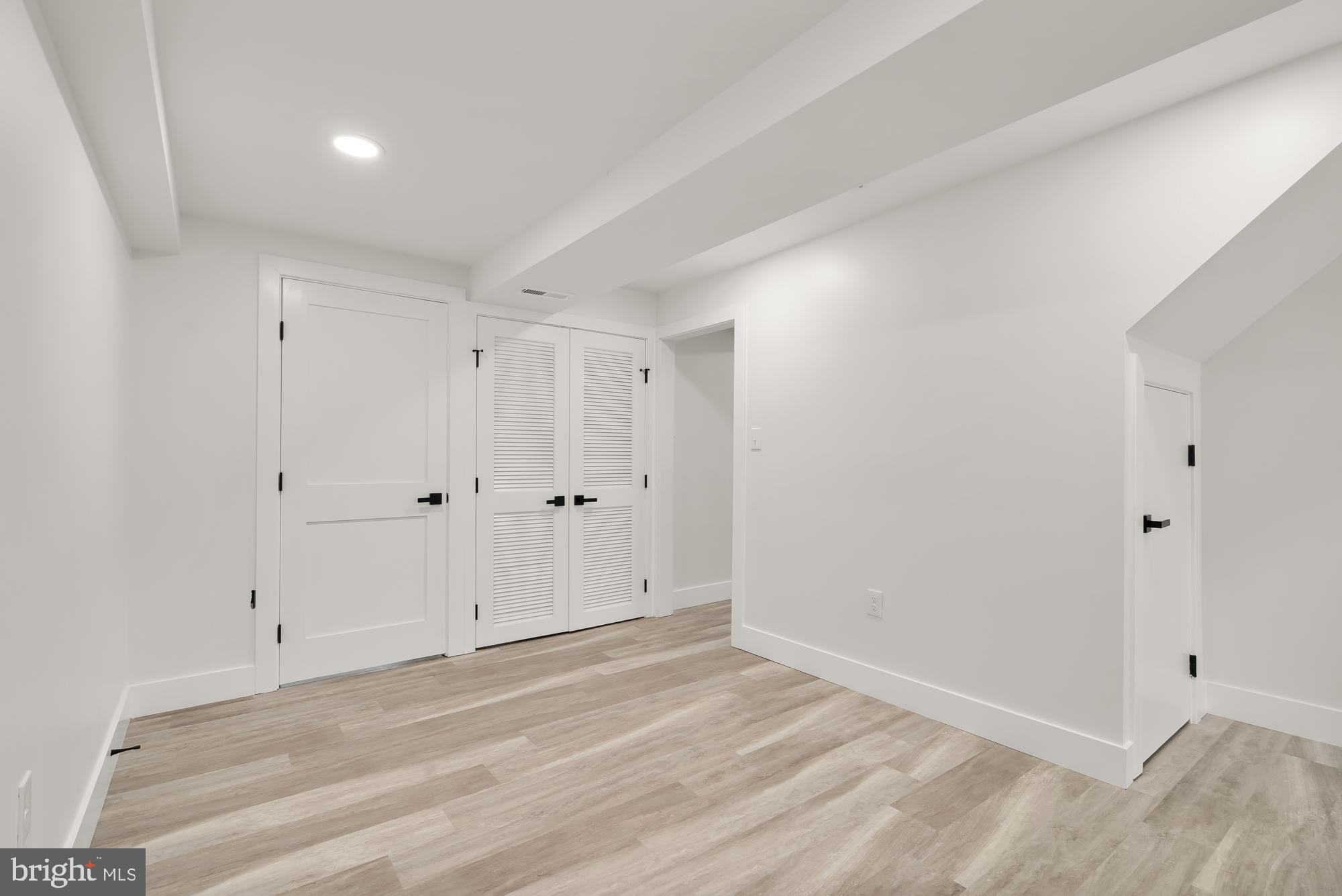 4024 Simms Drive Kensington, MD 20895 - Photo 38 of 42 Bonus area for storage or mudroom