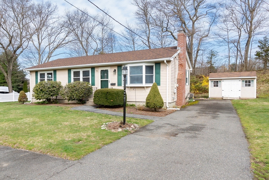 11 Rita Road Peabody, MA 01960 - Photo 3 of 38 Gallery Image 3