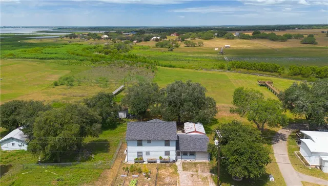 $1,800 | 9505 County Road 505, Mathis, TX 78368