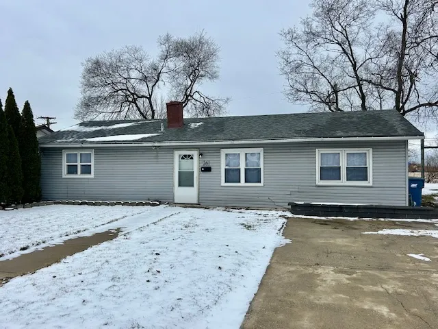 $135,000 | 261 South Longwood Drive, Kankakee, IL 60901