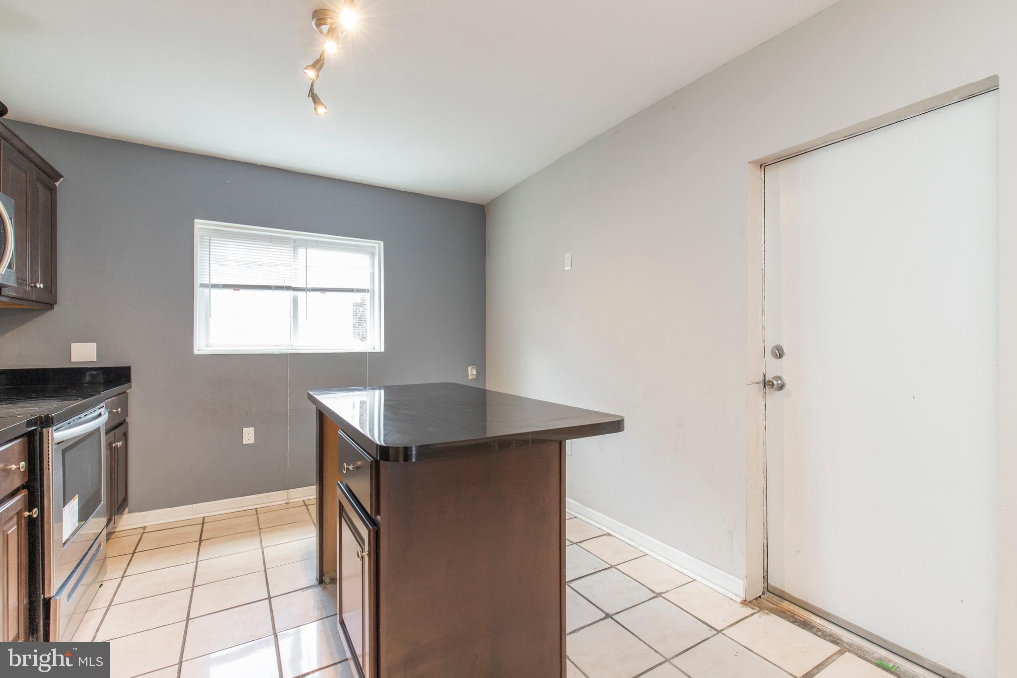 302 Bayard Road Upper Darby, PA 19082 - Photo 9 of 21