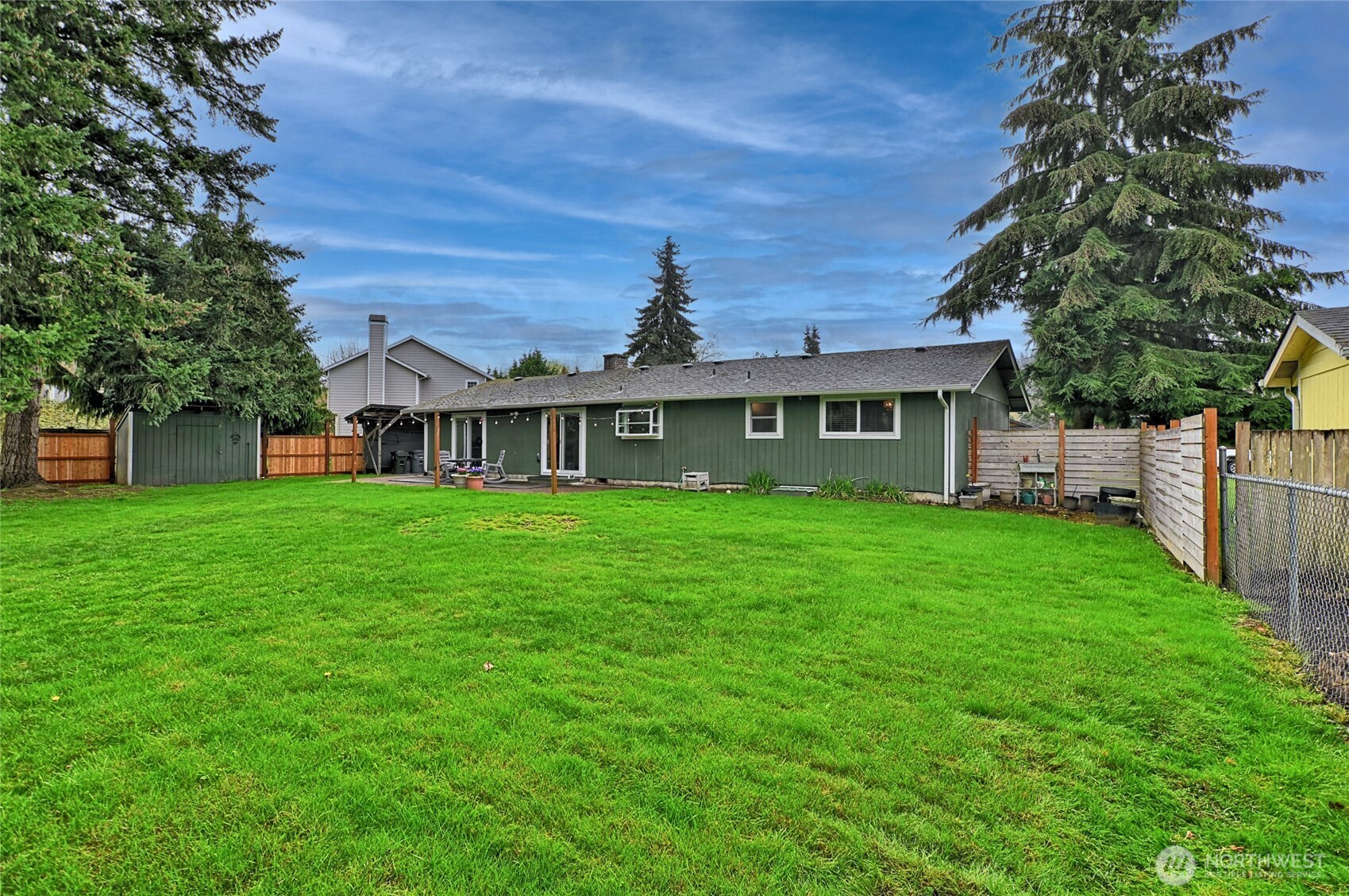 3932 Southeast 10th Place Renton, WA 98058 - Photo 21 of 28 Gallery Image 21