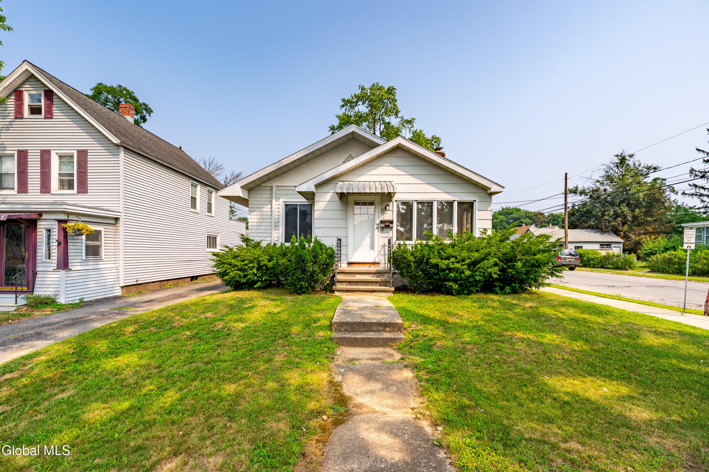 2101 Gray Street Schenectady, NY 12306 - Photo 1 of 23 front
