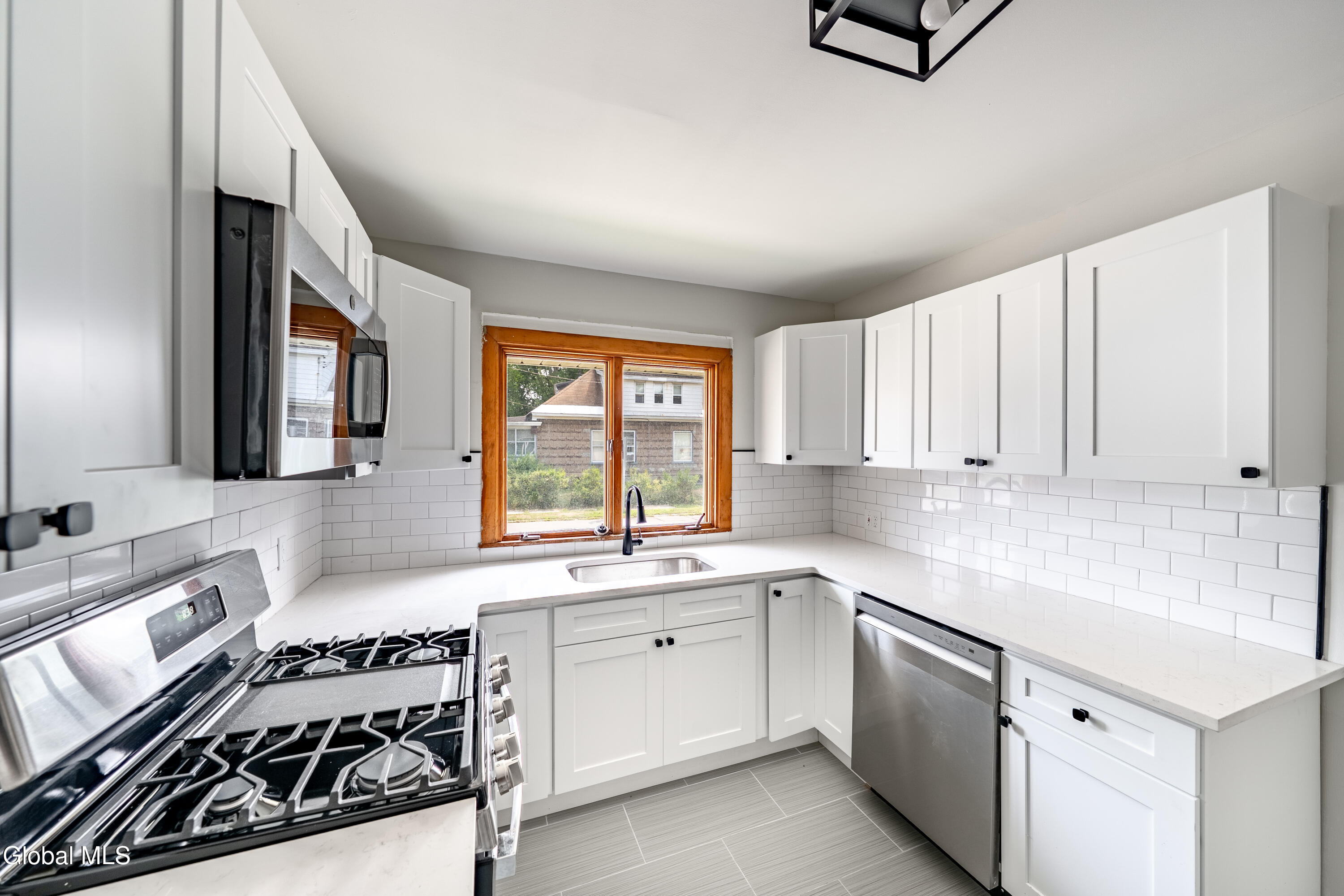 2101 Gray Street Schenectady, NY 12306 - Photo 14 of 23 DSC09737-HDR