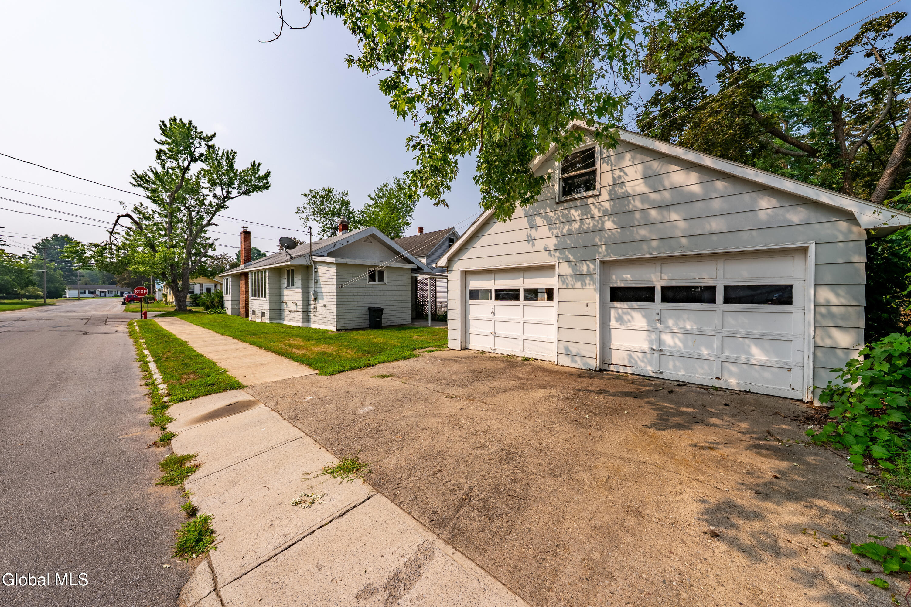2101 Gray Street Schenectady, NY 12306 - Photo 6 of 23 DSC09697-HDR