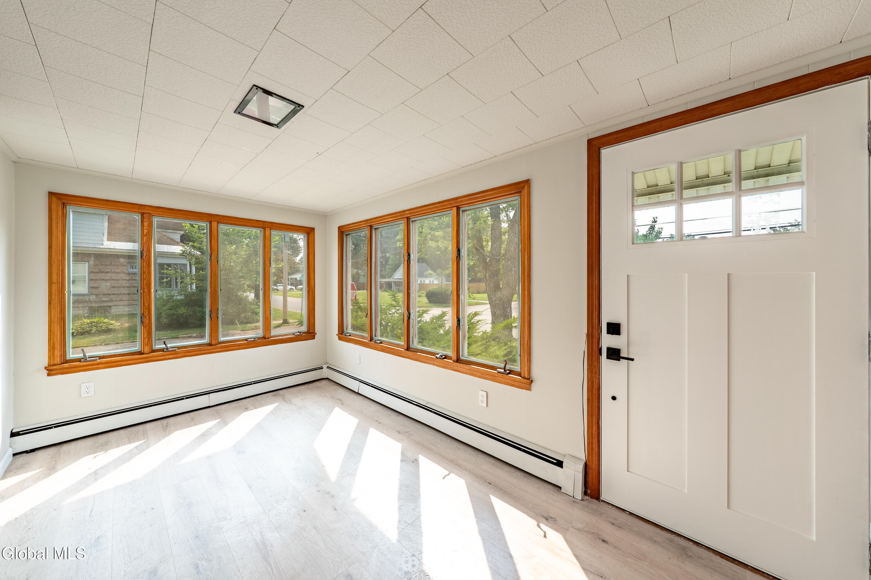 2101 Gray Street Schenectady, NY 12306 - Photo 9 of 23 DSC09712-HDR