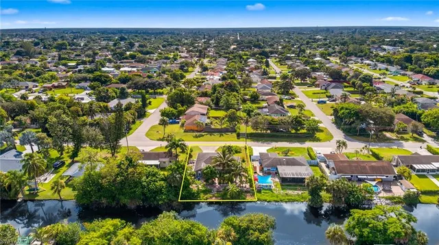 $479,000 | 2315 54th Terrace Southwest, Naples, FL 34116