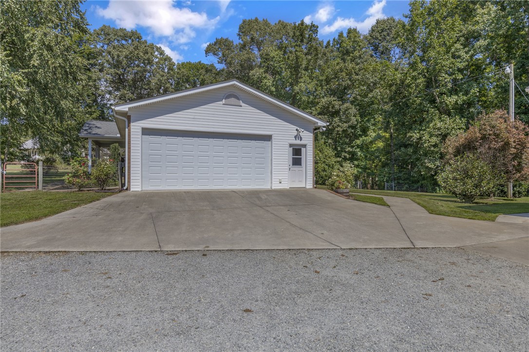316 Mountain Estates Road Pickens, SC 29671 - Photo 28 of 50