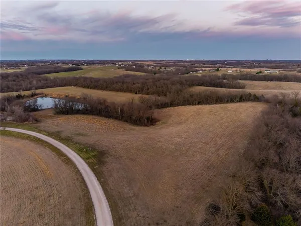 $650,000 | Lot 1 Northwest Moore Road, Kansas City, MO 64153