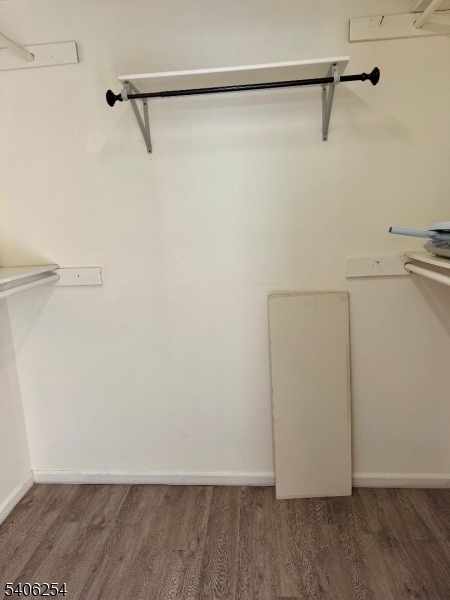 809 Woodhaven Drive Edison, NJ 08817 - Photo 12 of 18