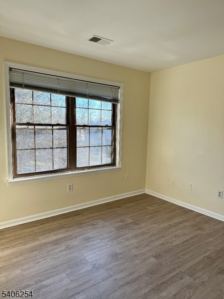 809 Woodhaven Drive Edison, NJ 08817 - Photo 16 of 18