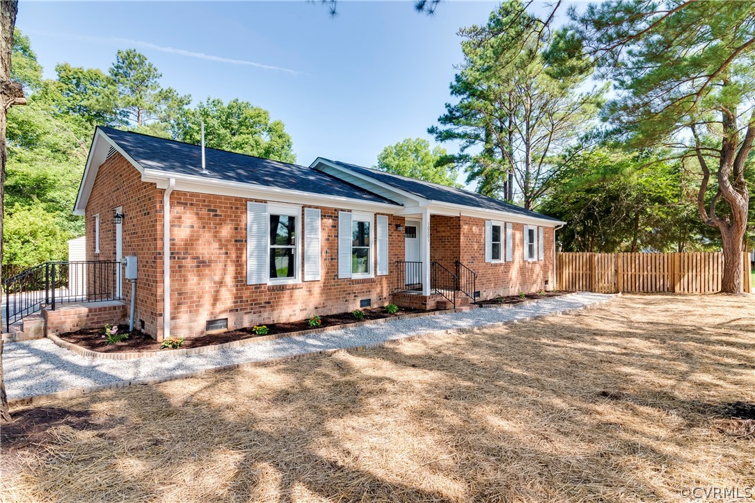 10201 Ridgerun Road Chesterfield, VA 23832 - Photo 3 of 37 a view of a house with a patio