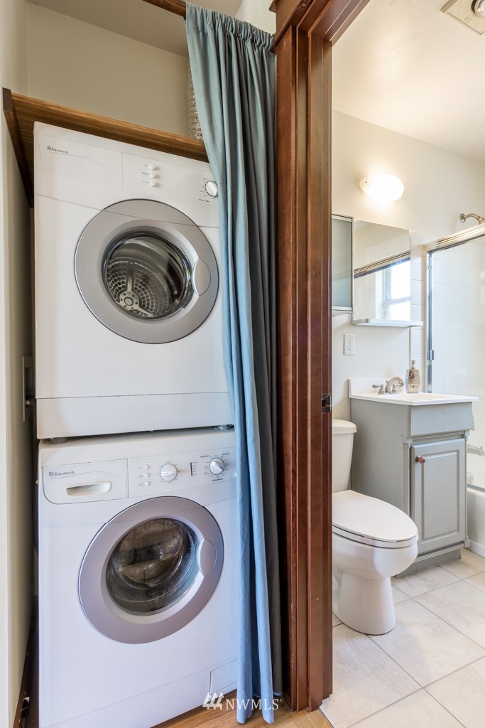 461 North 45th Street, Unit 4 Seattle, WA 98103 - Photo 8 of 11 Gallery Image 8