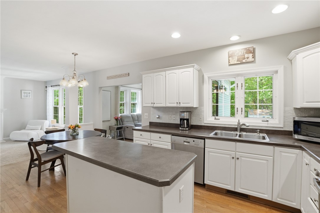 193 Sleepy Hollow Farm Road Warwick, RI 02886 - Photo 15 of 39