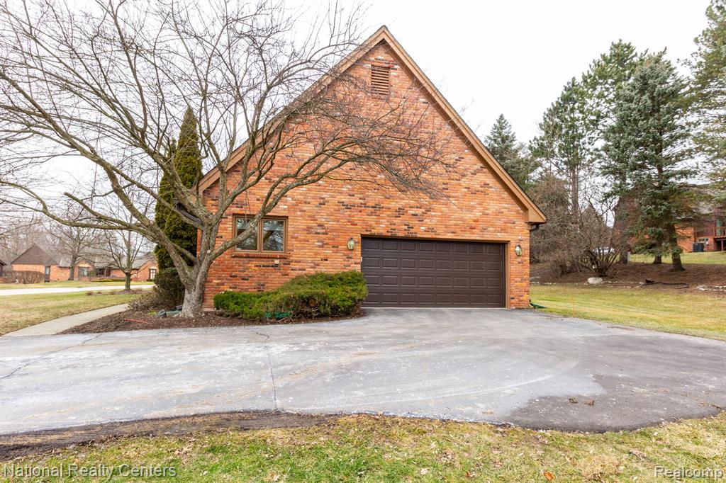 36985 Valley Ridge Drive Farmington Hills, MI 48331 - Photo 45 of 51