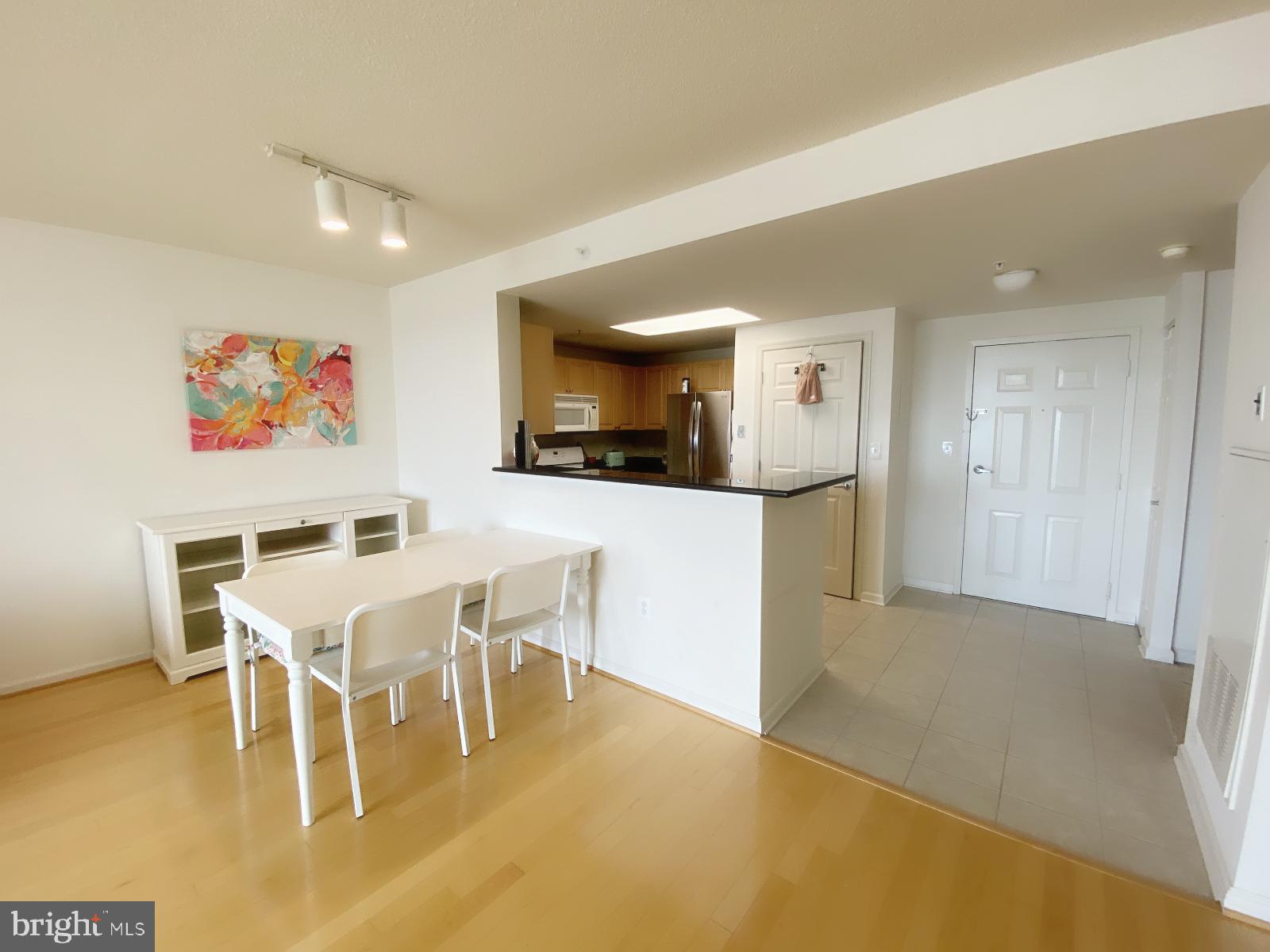 2726 Gallows Road, Unit 1304 Vienna, VA 22180 - Photo 6 of 13