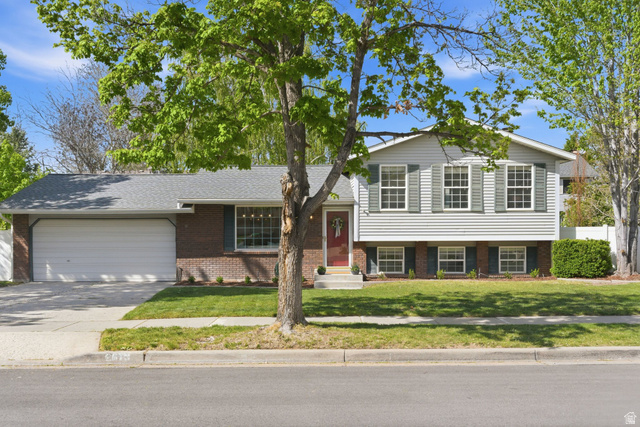 2073 East 10095th Street South Sandy, UT 84092 - Photo 3 of 61