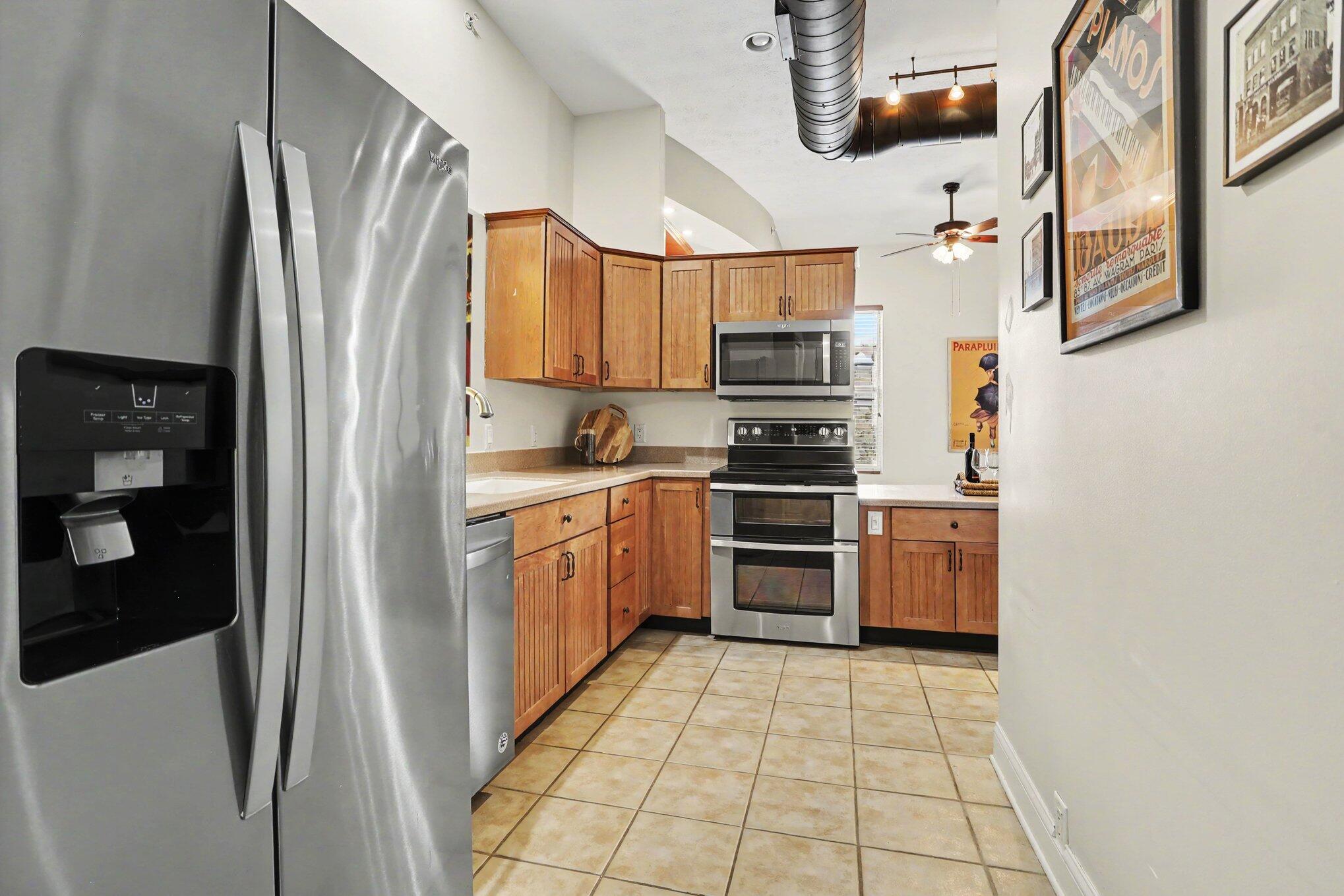 163 Portage Street Kalamazoo, MI 49007 - Photo 11 of 28 007_file_1939