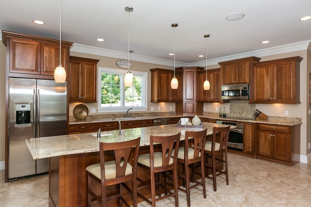 11 Falcon Heights Road Wilbraham, MA 01095 - Photo 5 of 30 Gallery Image 5