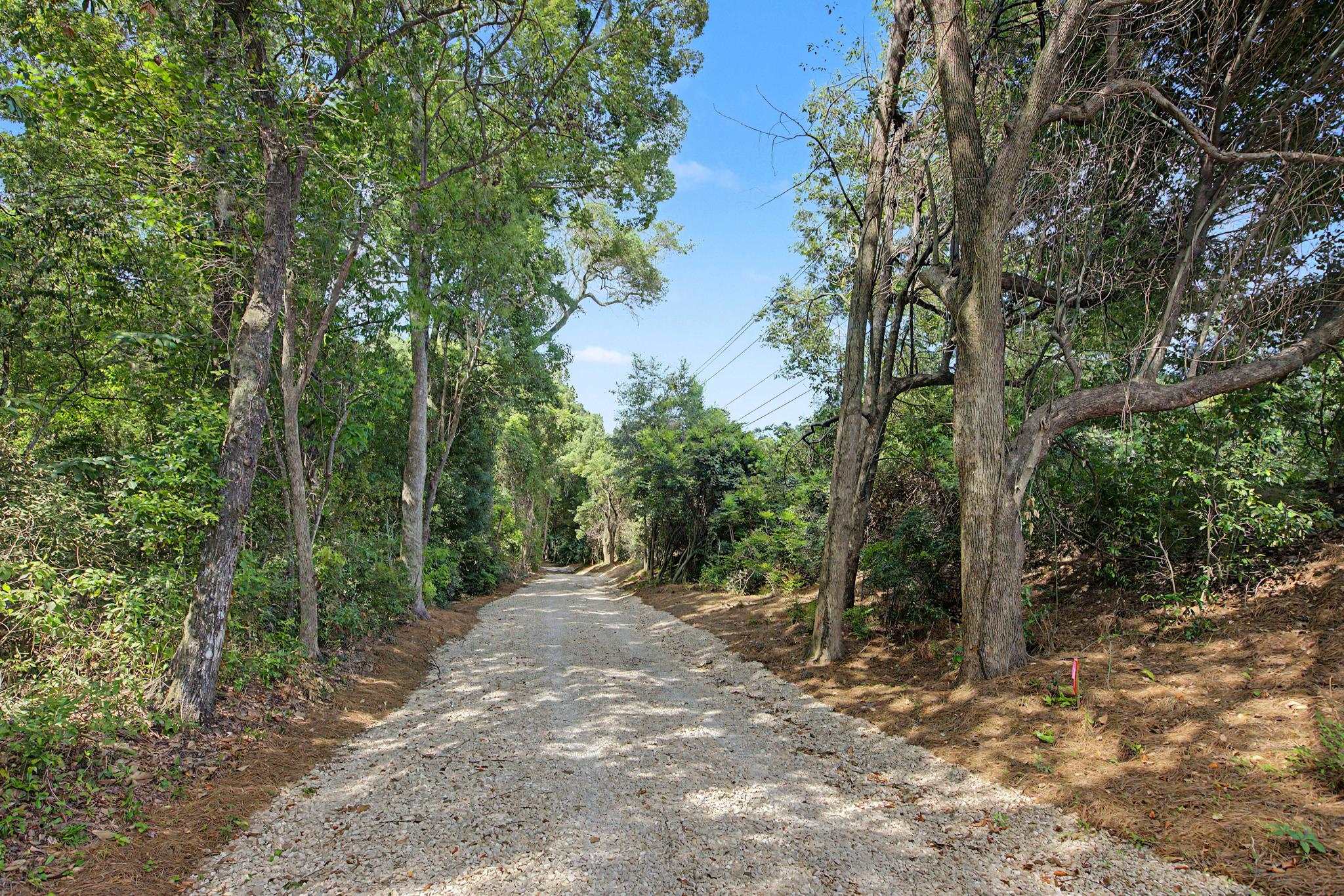 2192 Thirlestane Road Tallahassee, FL 32309 - Photo 3 of 9