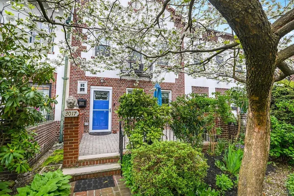 $1,875,000 | 30-17 36th Street, Unit SFR | Astoria