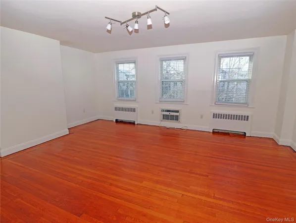 $1,875,000 | 30-17 36th Street, Unit SFR | Astoria