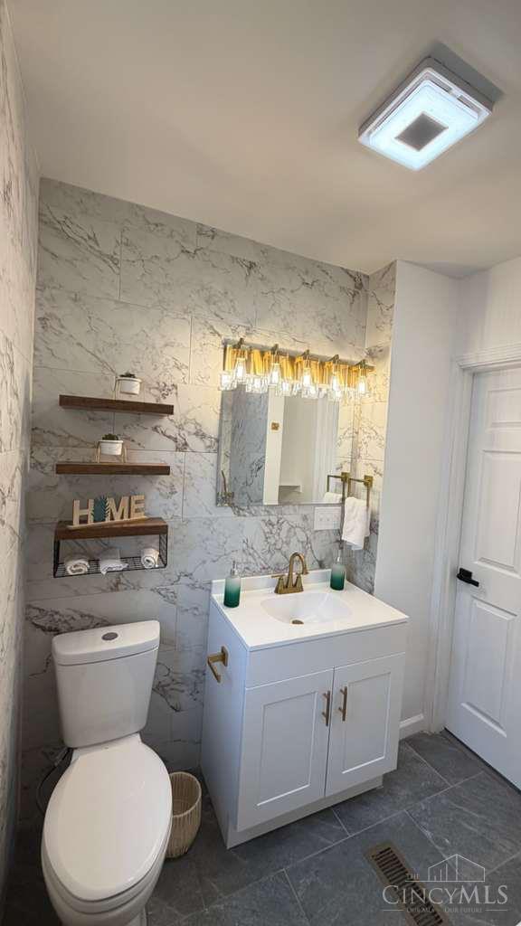 2220 Yankee Road Middletown, OH 45044 - Photo 15 of 23 Gallery Image 15
