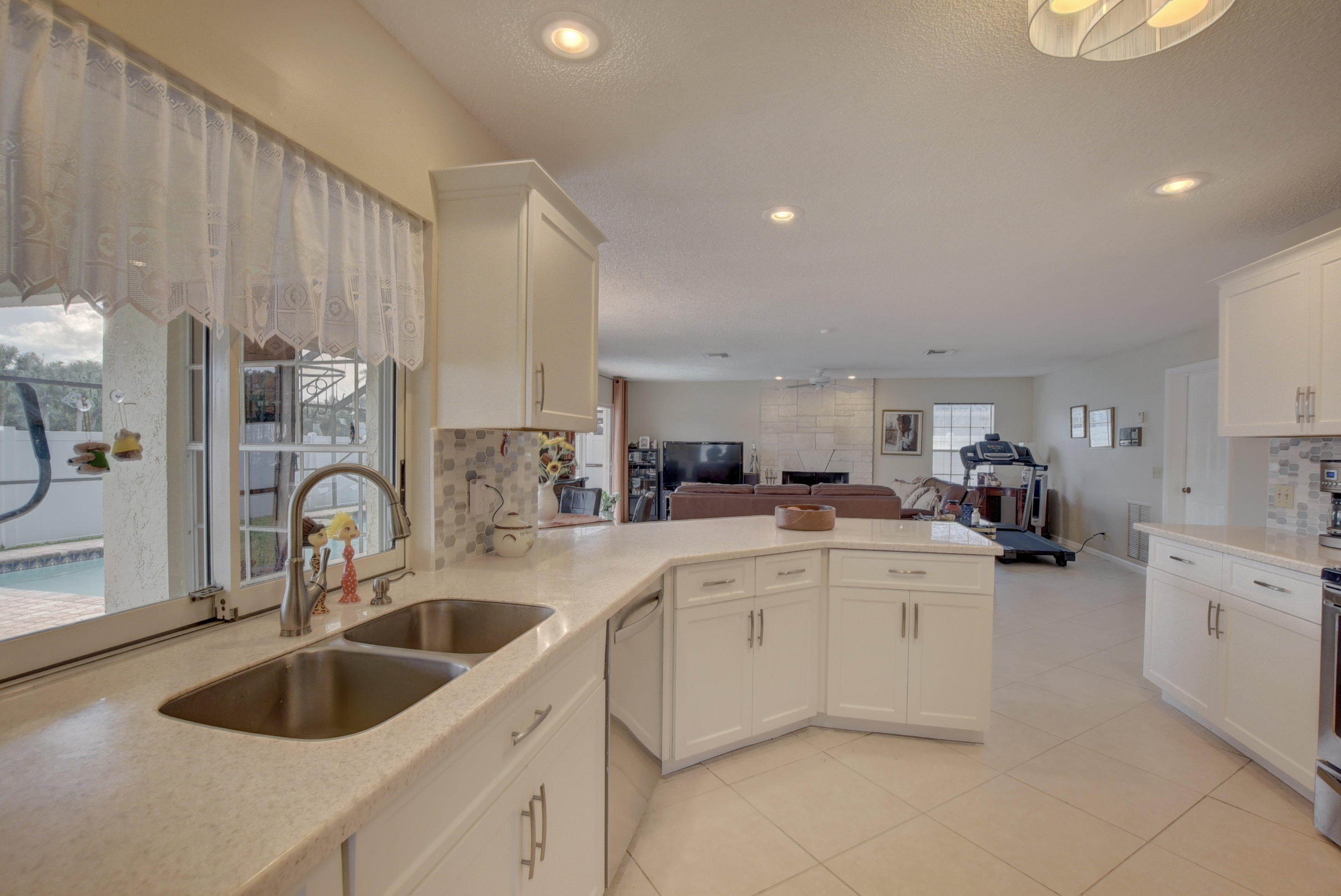 23317 Lago Mar Circle Boca Raton, FL 33433 - Photo 11 of 41 Kitchen 4